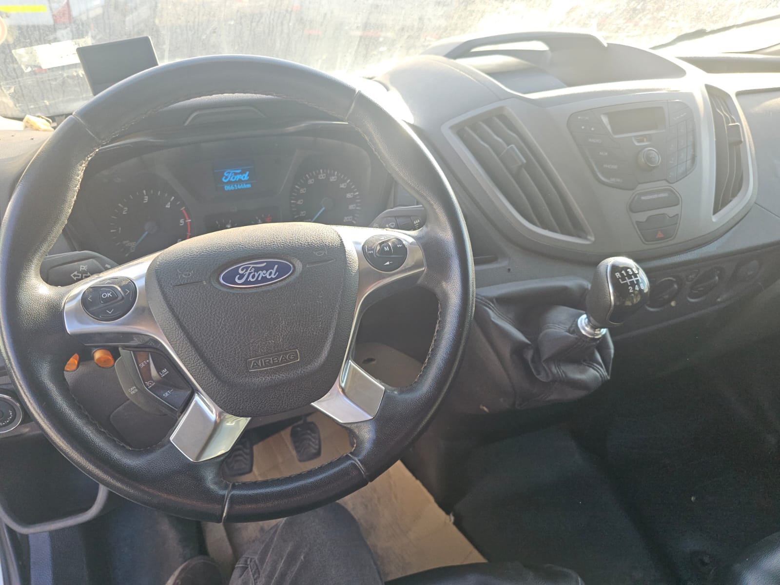 FORD TRANSIT 2023