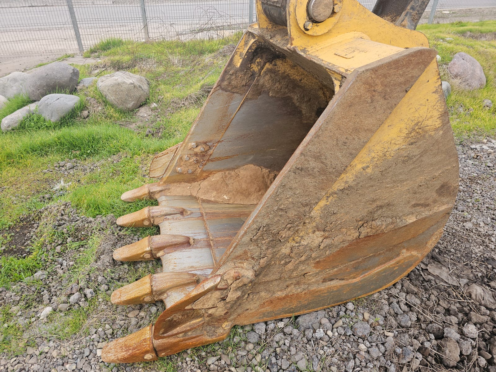 JOHN DEERE 210G LC 2022