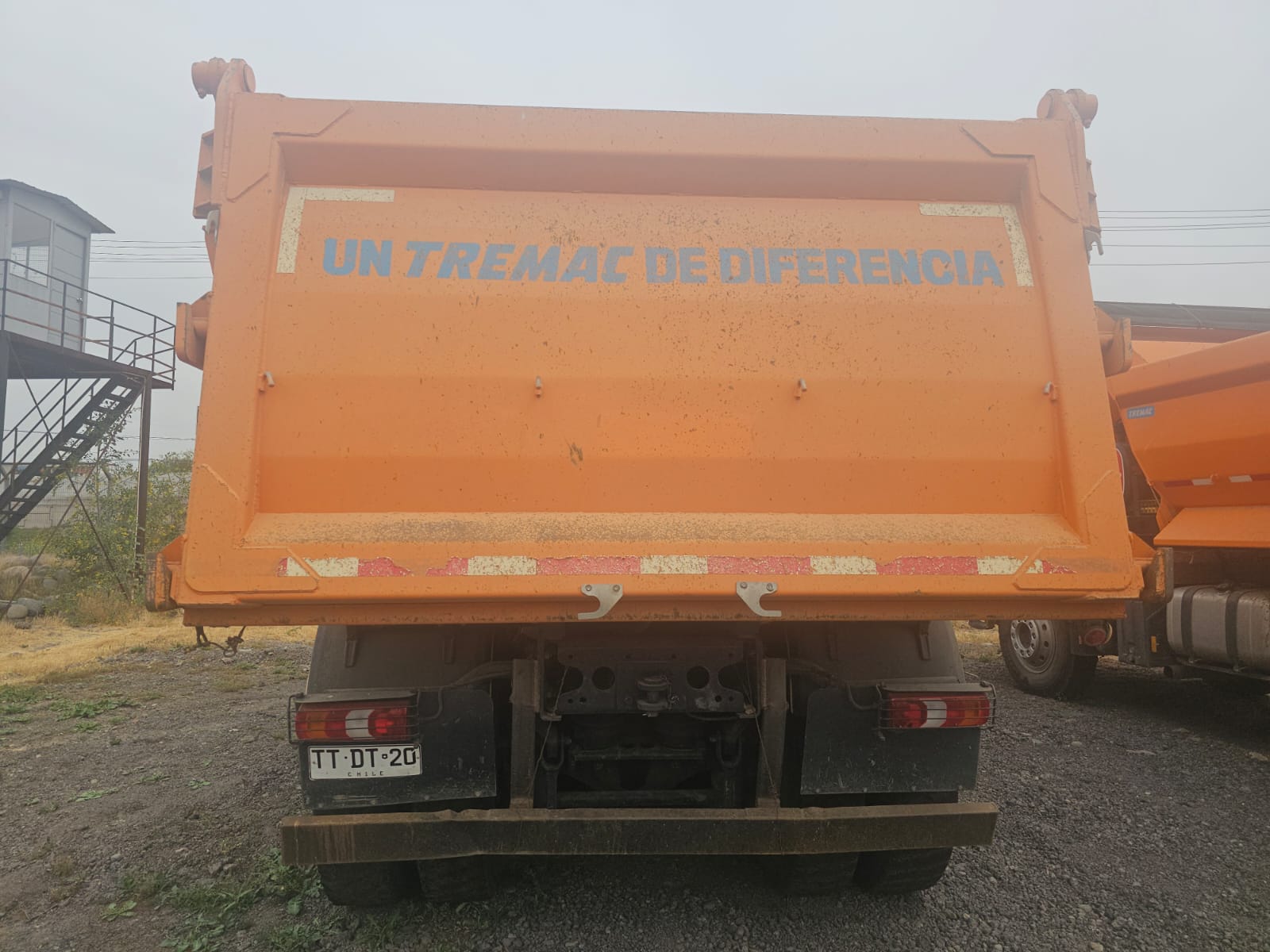 MERCEDES BENZ AROCS 3342 2025