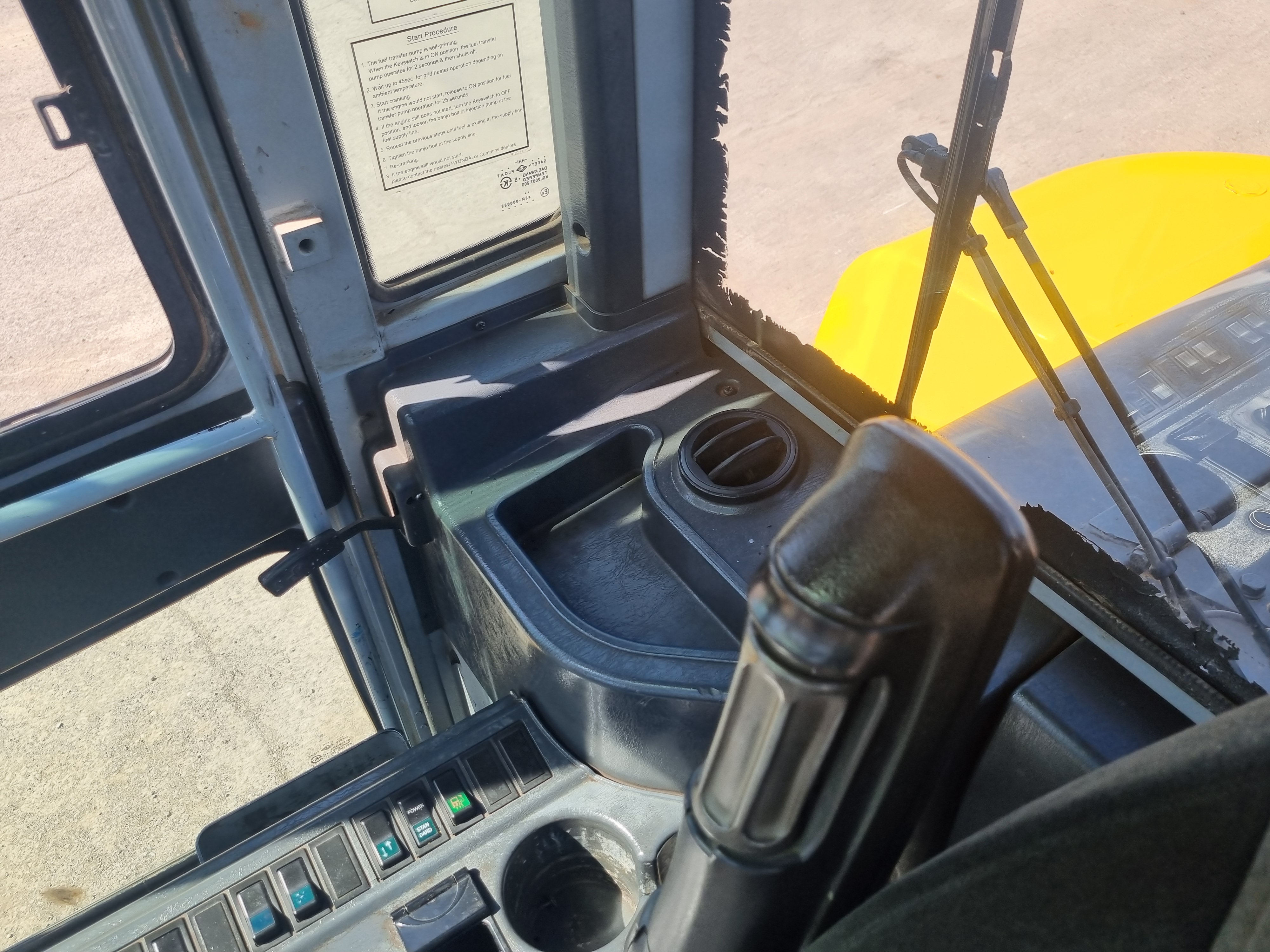 HYUNDAI 110D-7E 2012