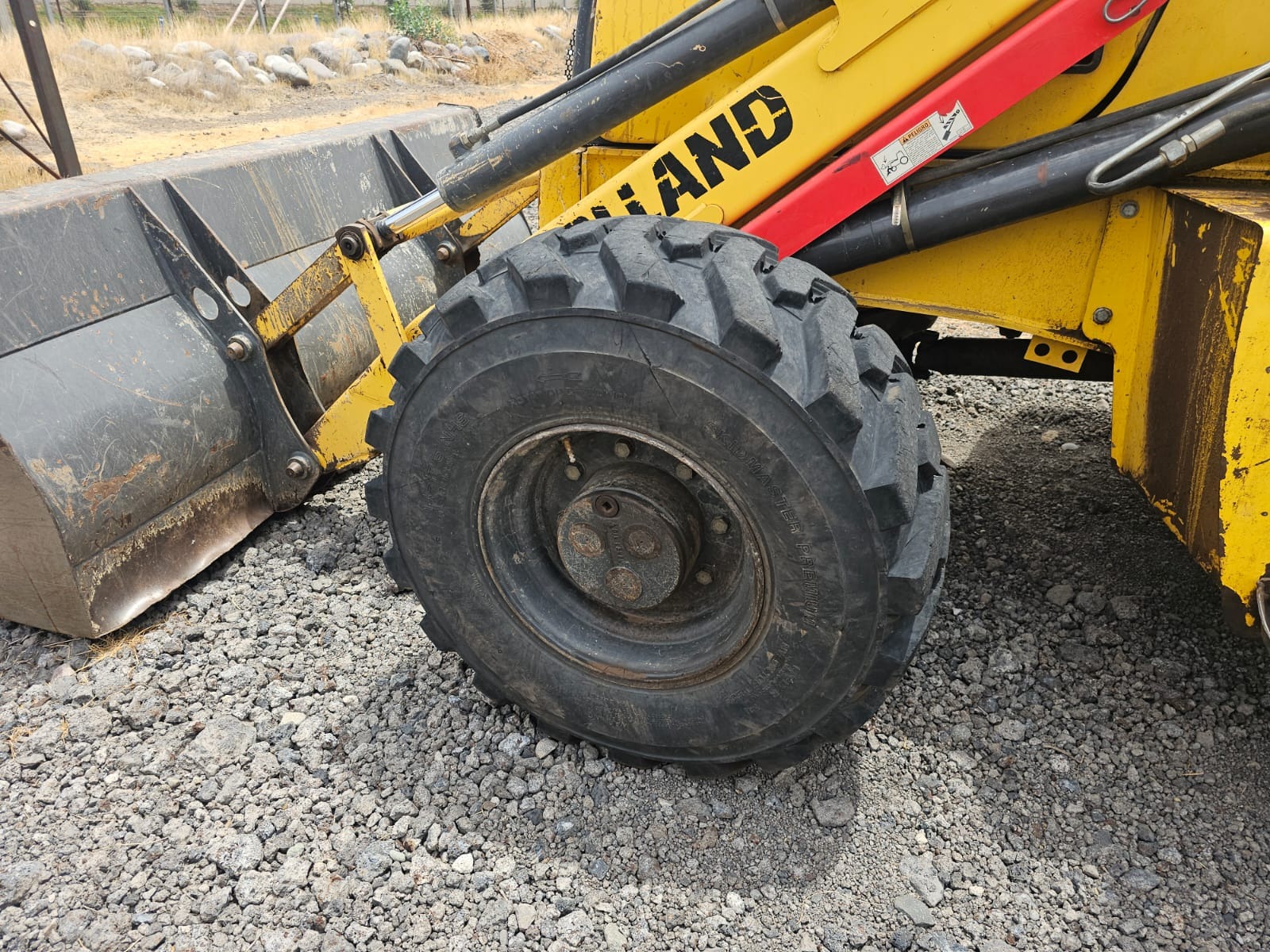 NEW HOLLAND B90B 2018