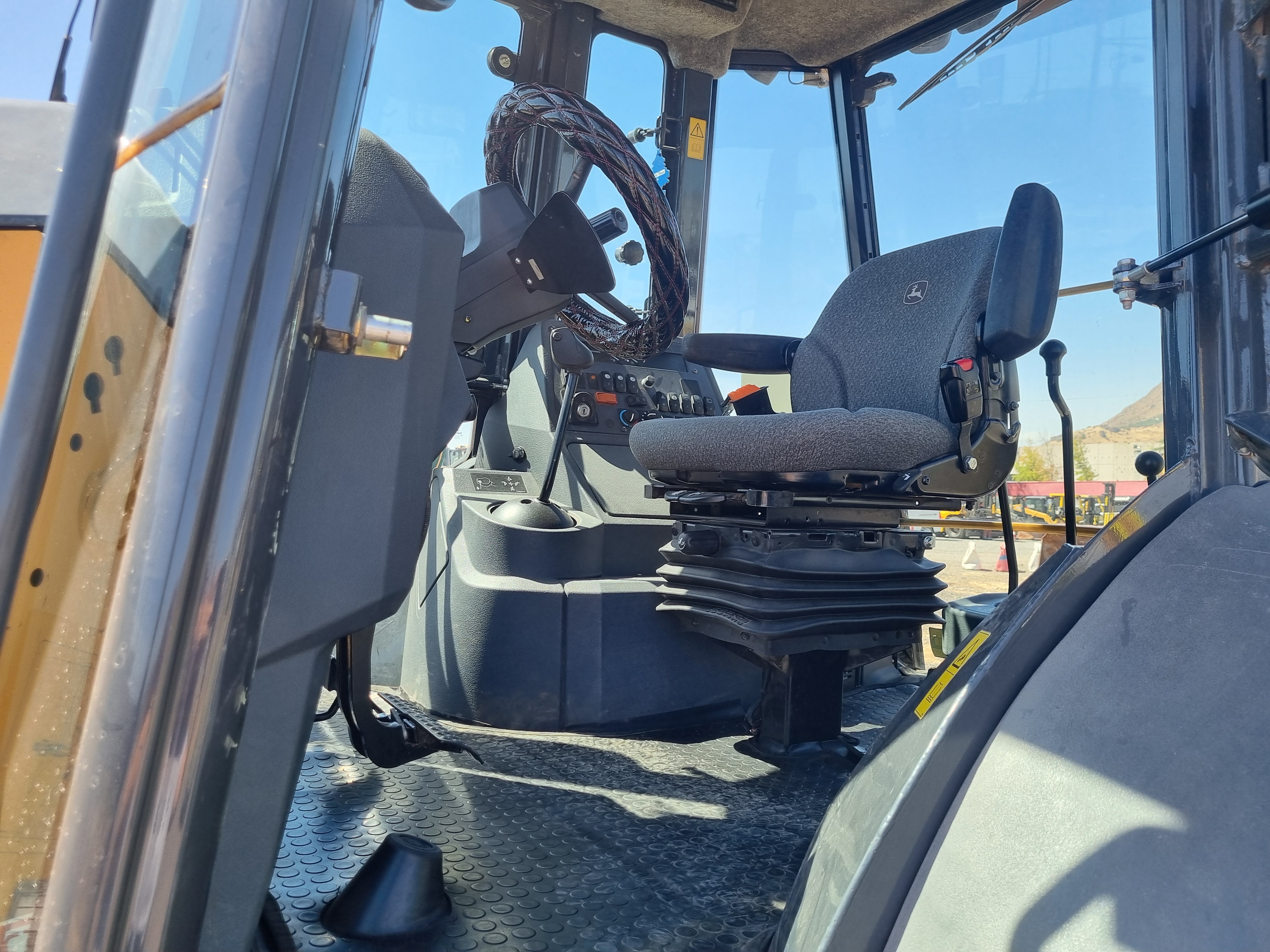 JOHN DEERE 310L 2021