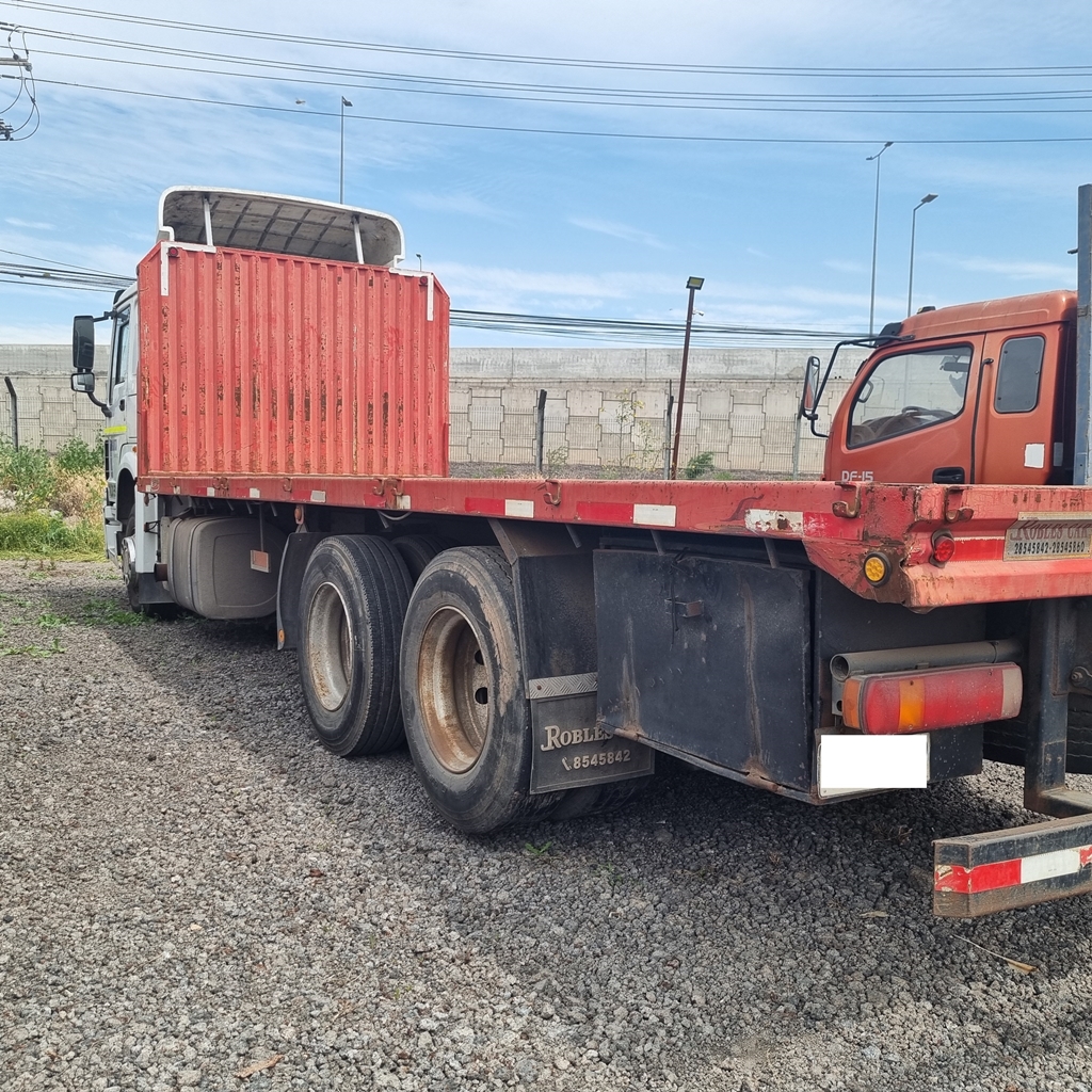 SINOTRUCK TR 340  6X2 2012