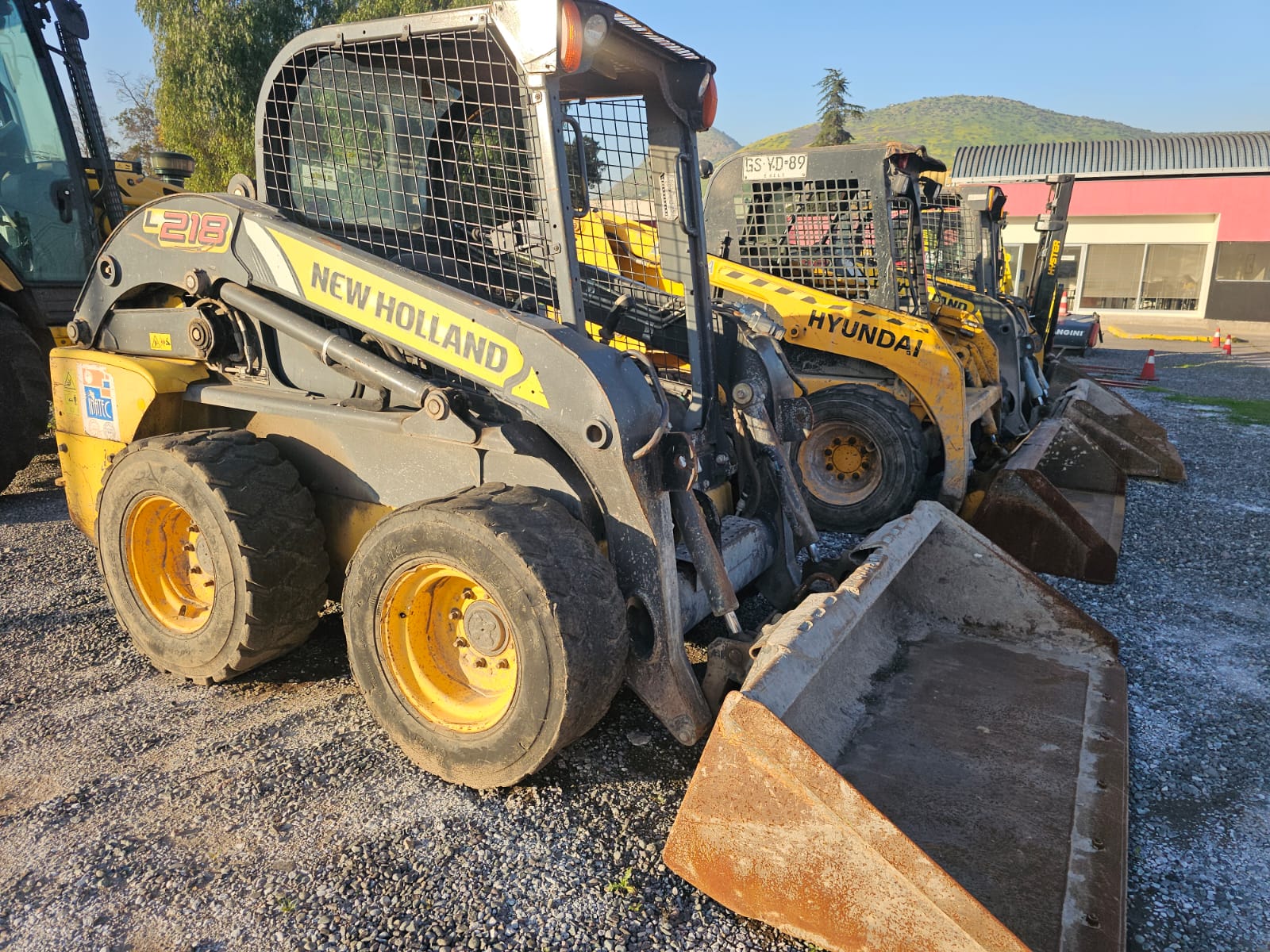 NEW HOLLAND L218 2016