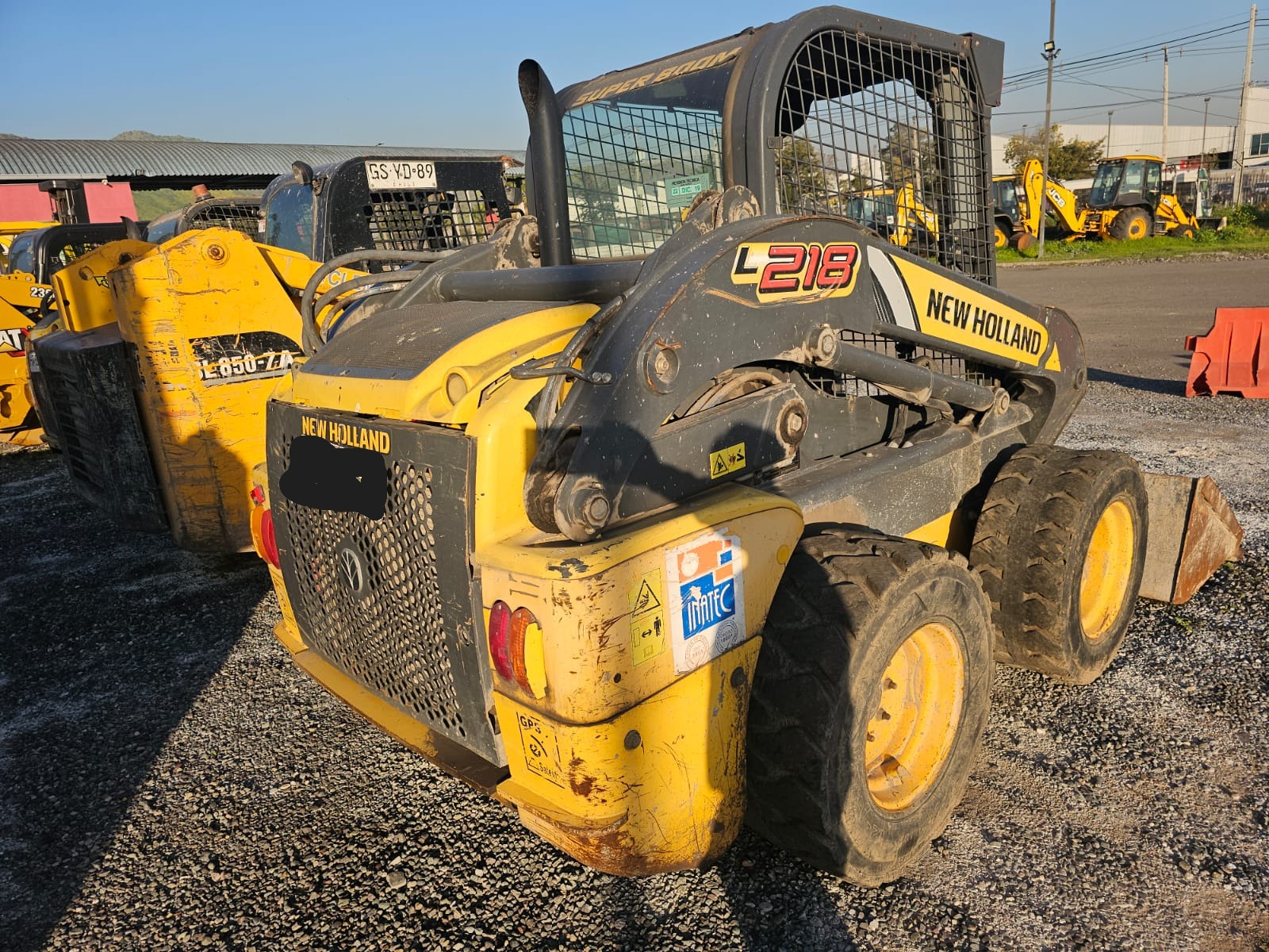 NEW HOLLAND L218 2016