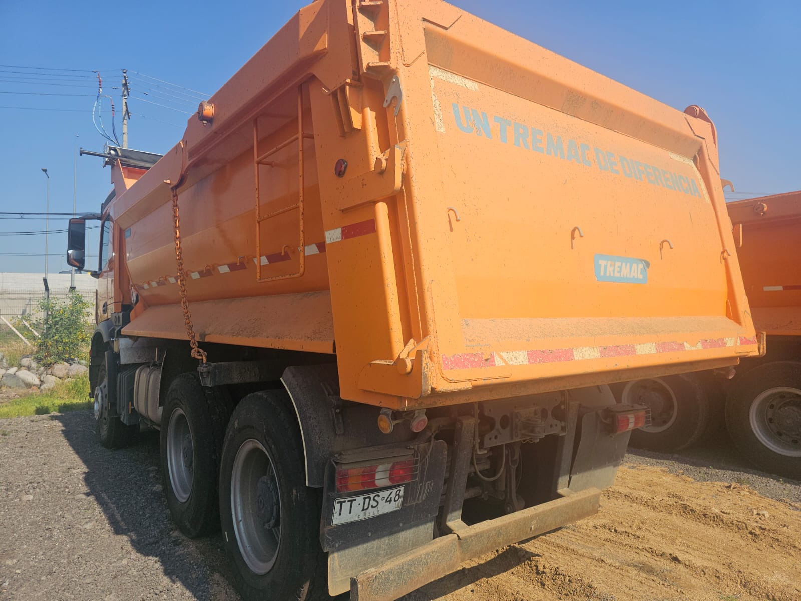 MERCEDES BENZ AROCS 3342 2025