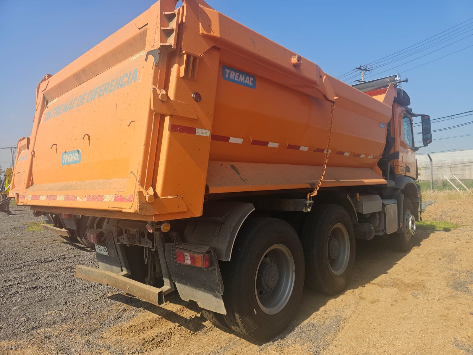 MERCEDES BENZ AROCS 3342 2025