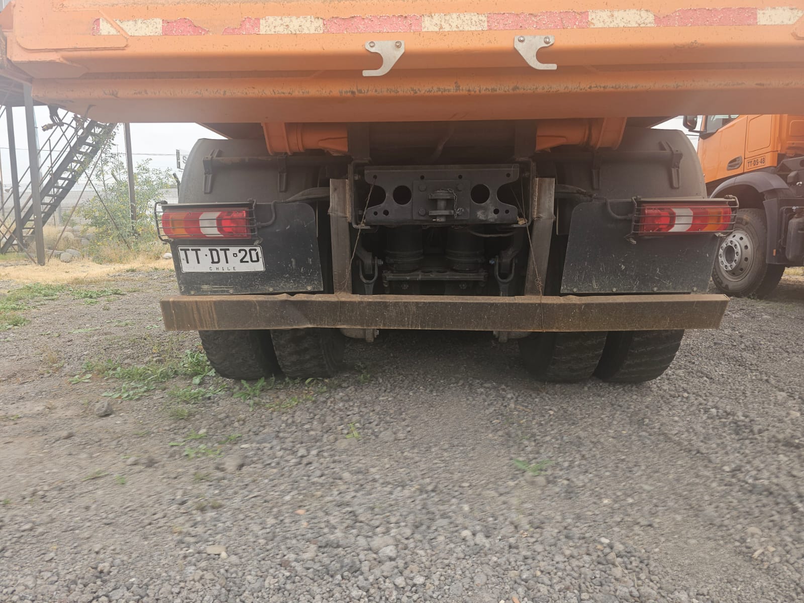 MERCEDES BENZ AROCS 3342 2025