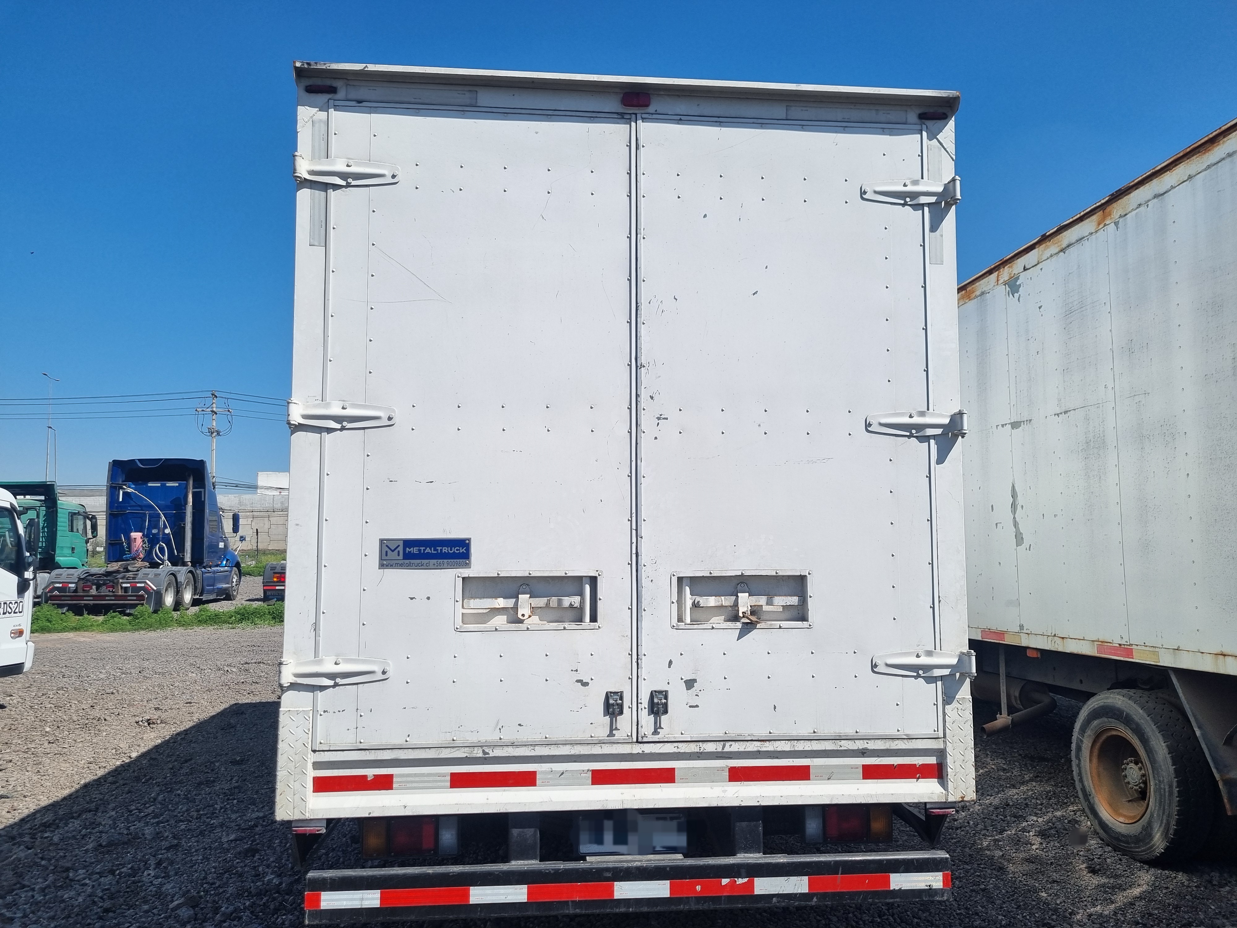 CHEVROLET NPR 715 ES 2024