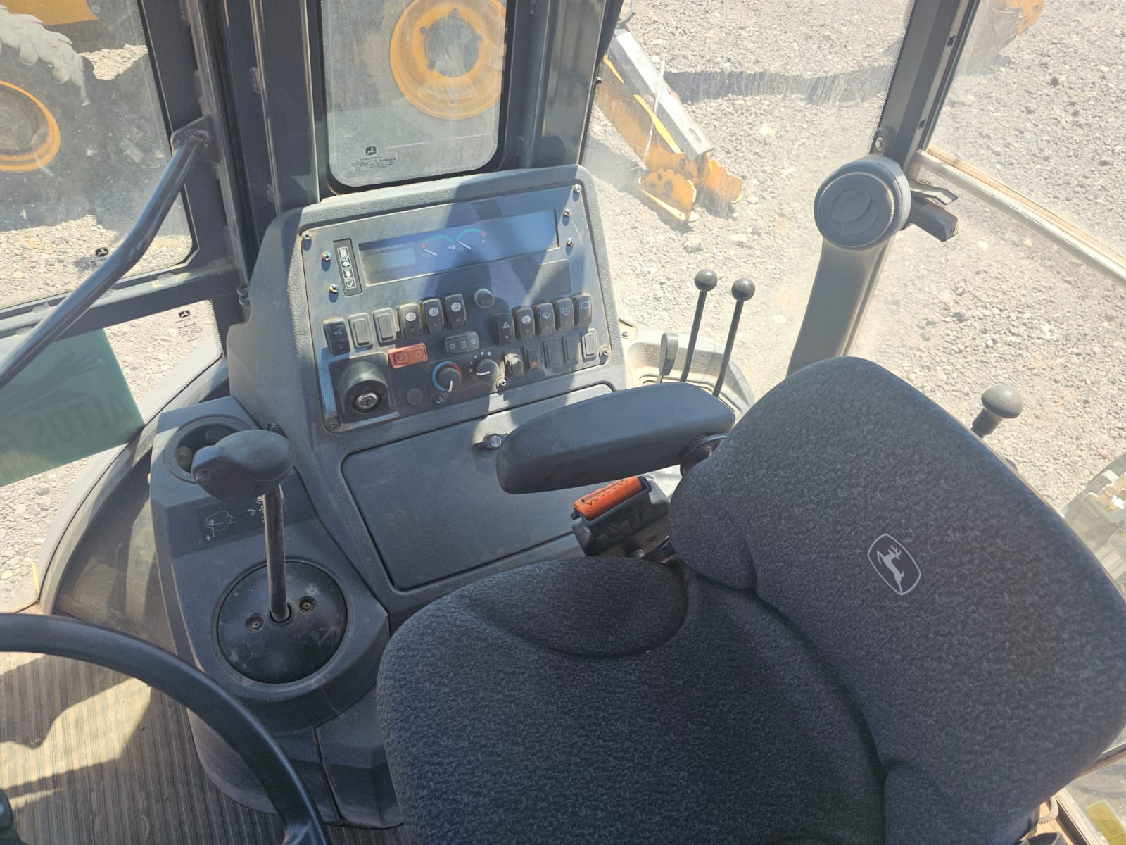 JOHN DEERE 310P TIER 2024