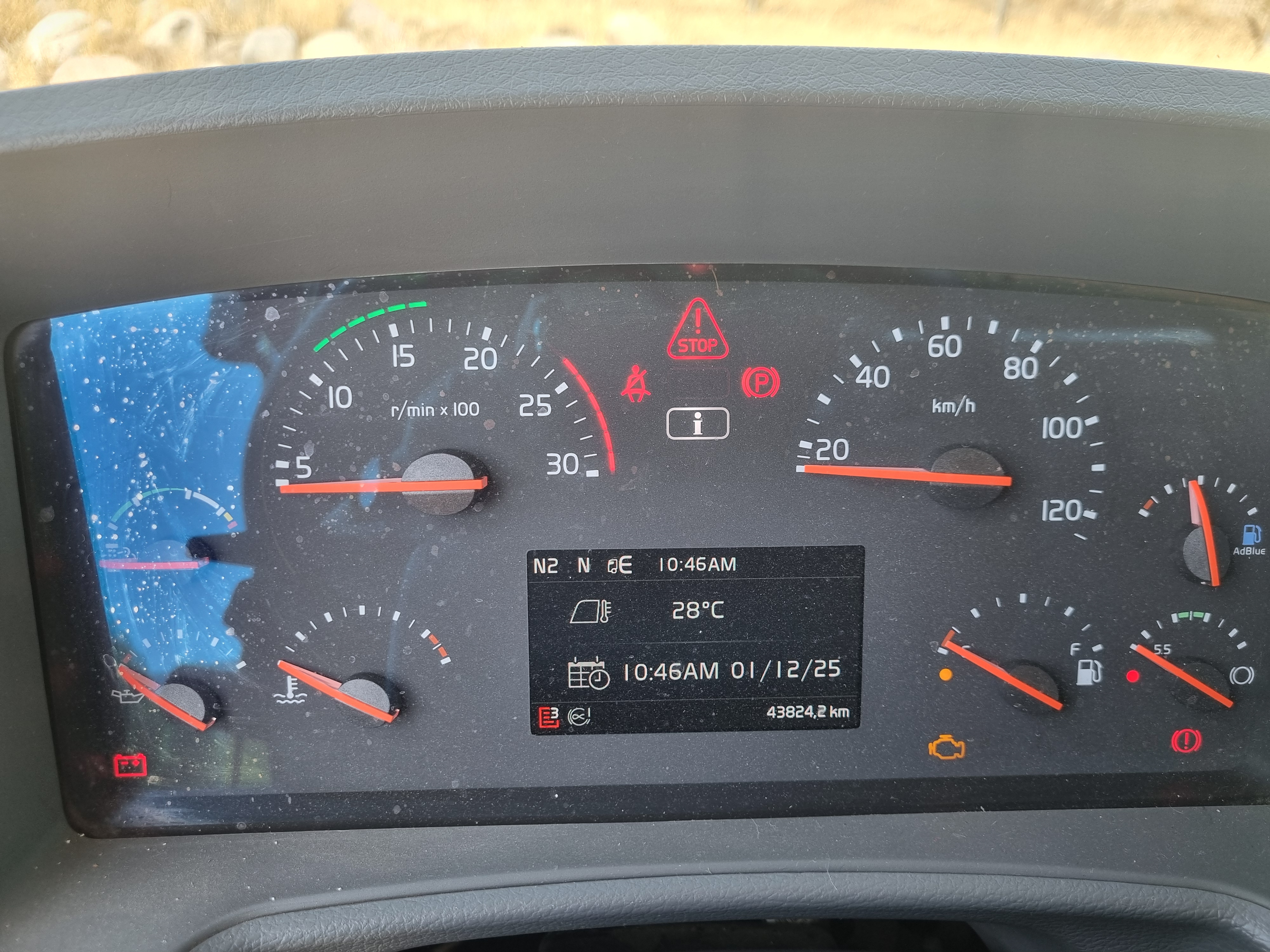 VOLVO VM 350 2024