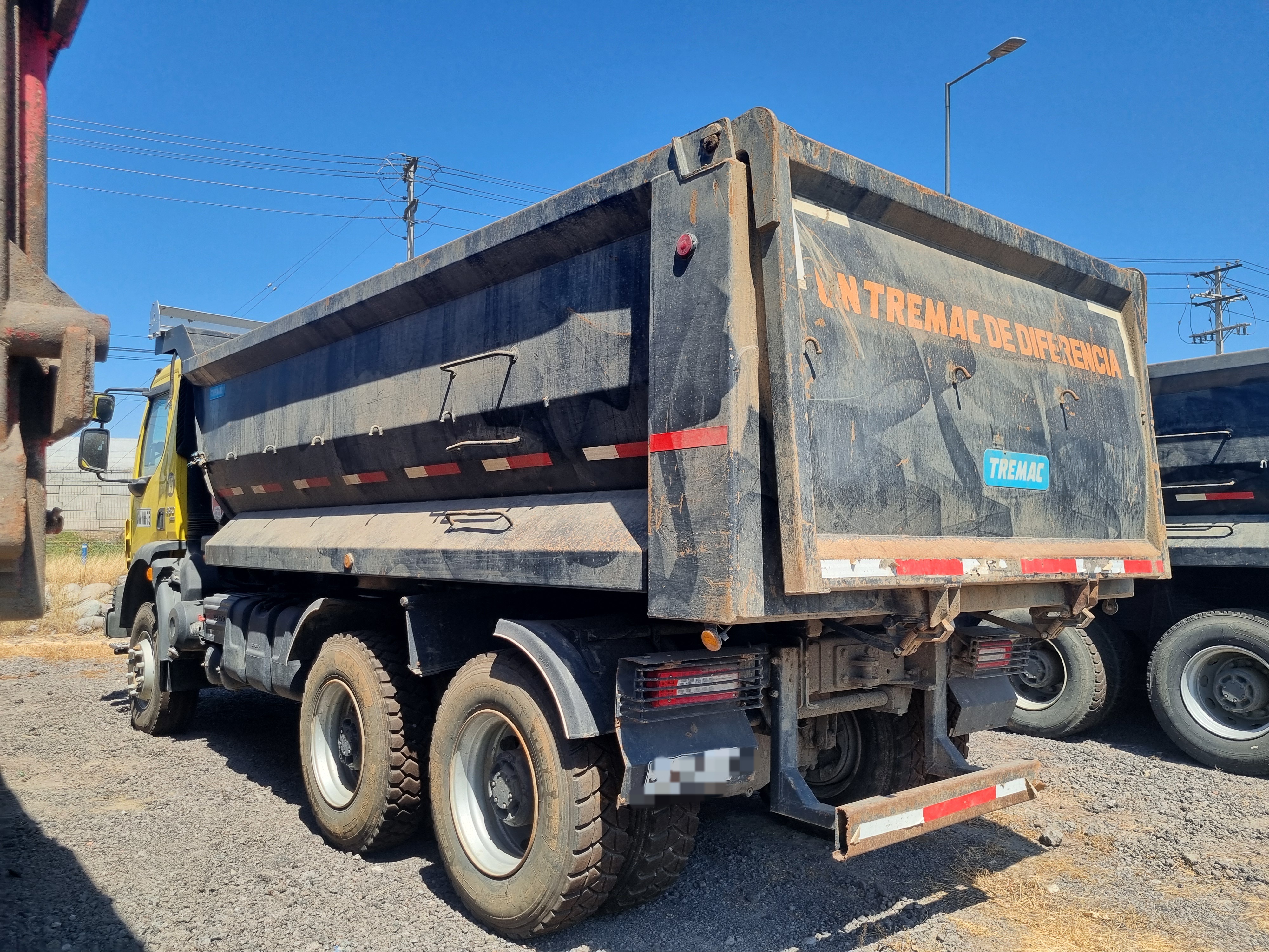 VOLVO VM 350 2023